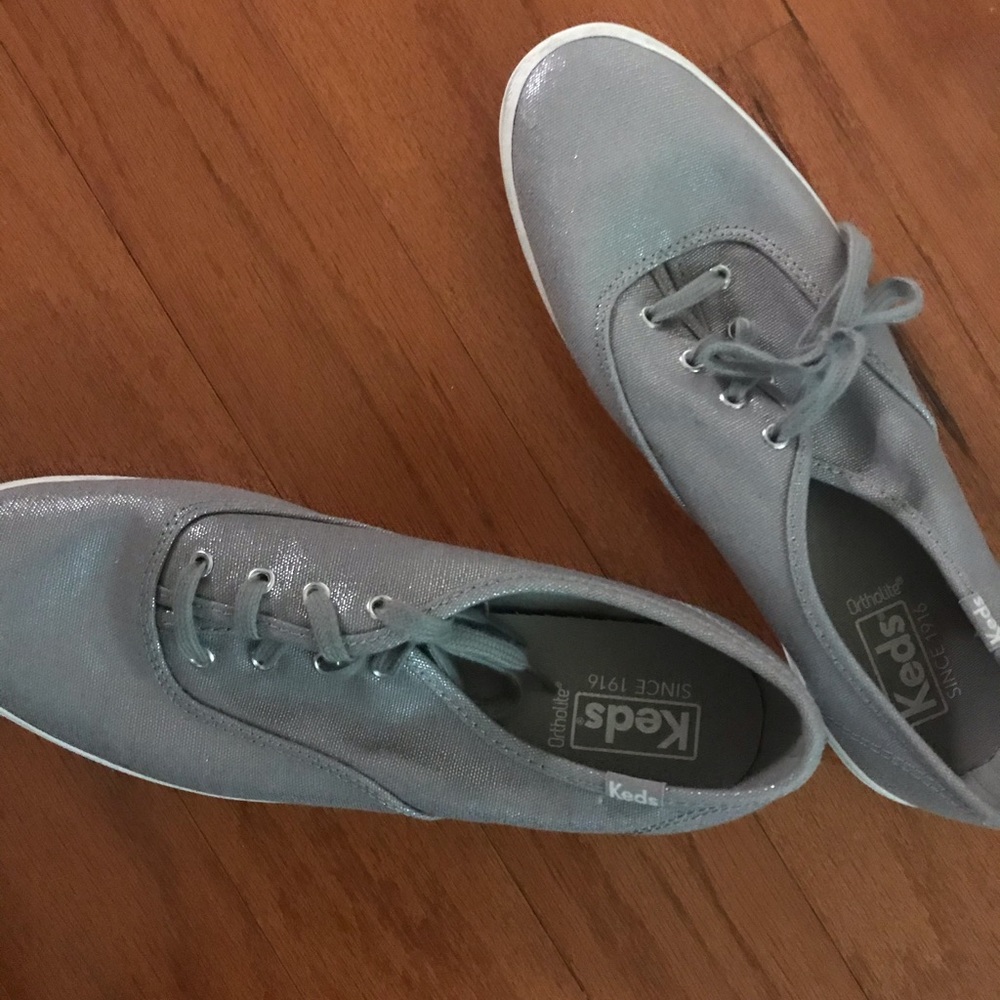 Silver Keds - size 8.5
